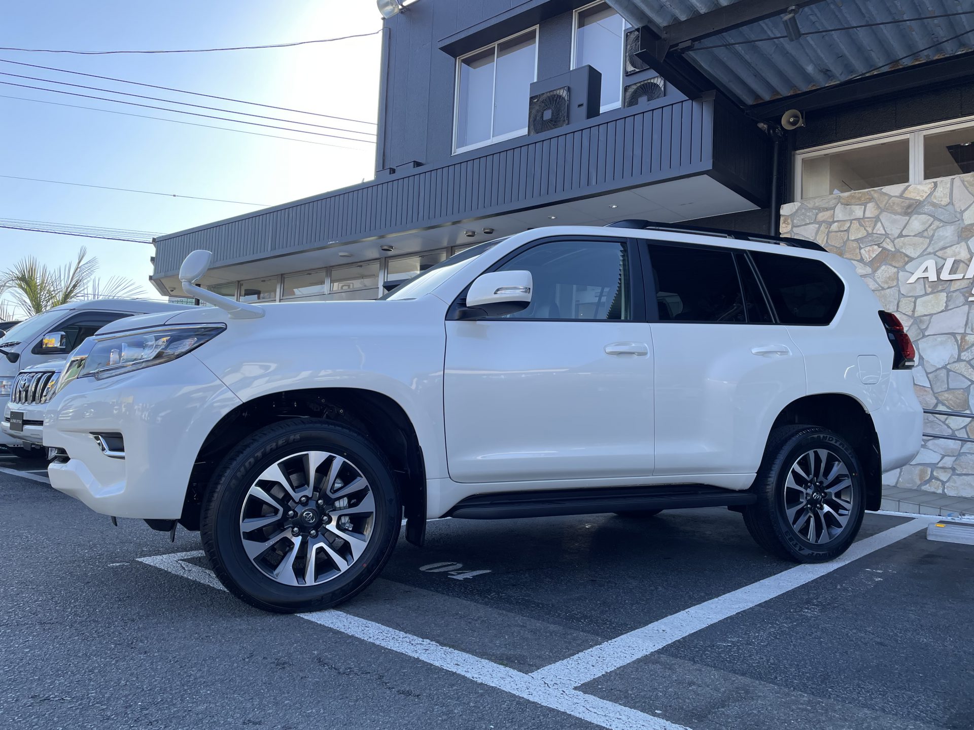 TOYOTA LANDCRUISER PRADO TX-L