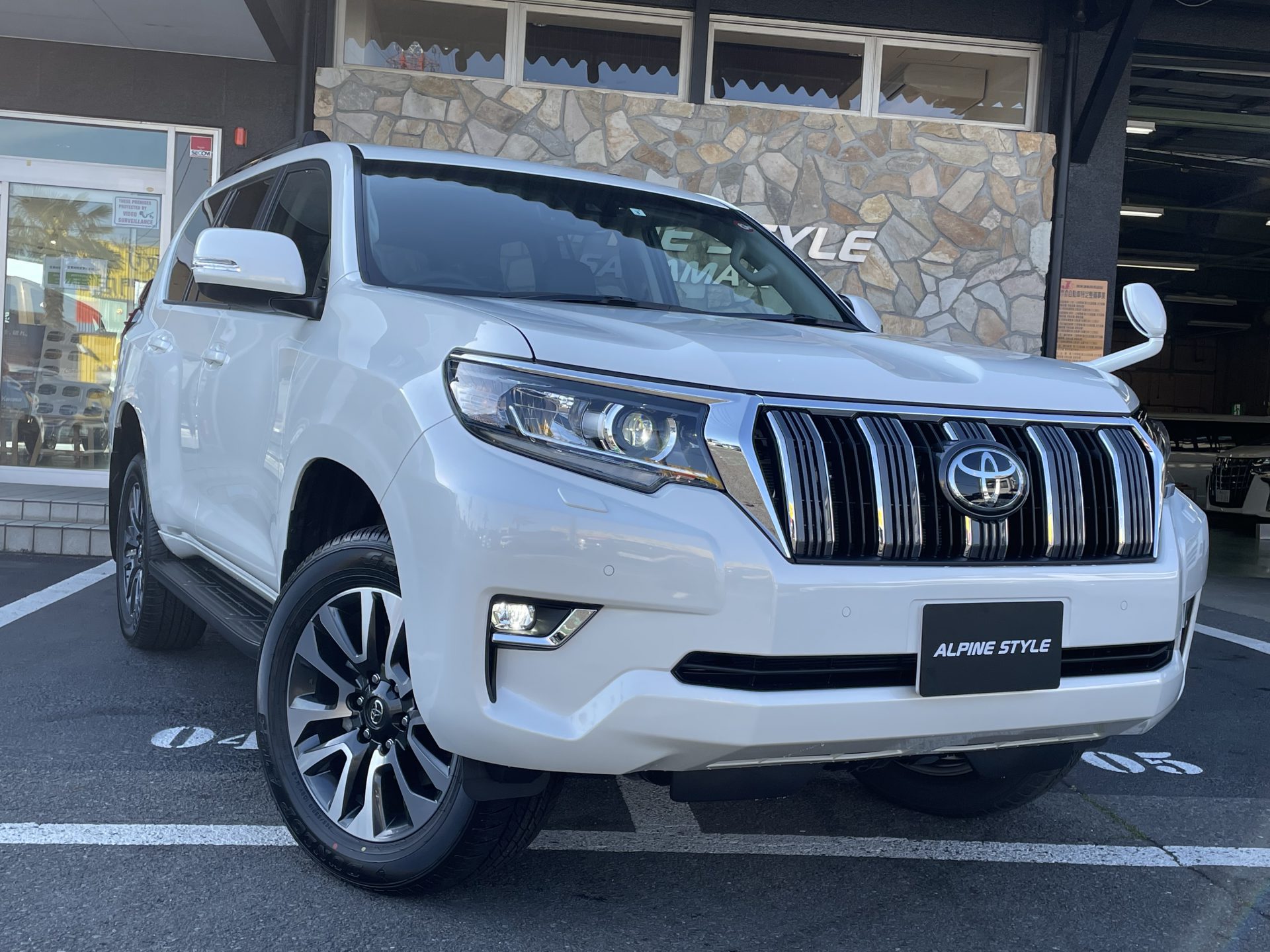 TOYOTA LANDCRUISER PRADO TX-L