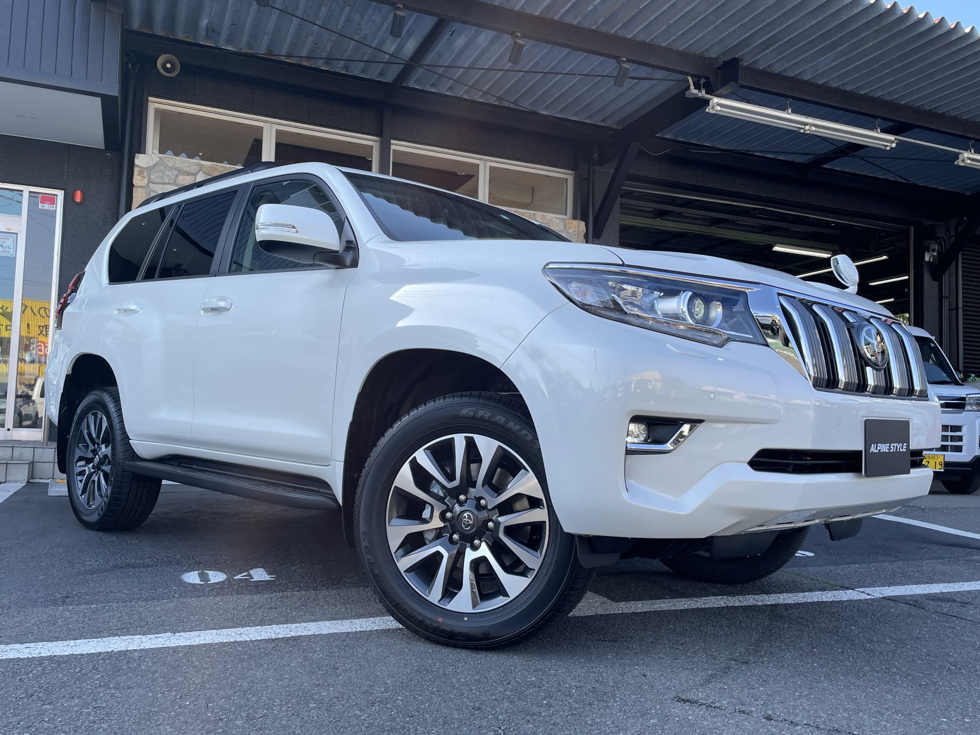 TOYOTA LANDCRUISER PRADO TX-L